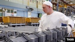 Производство тепловыделяющих сборок (ТВС) для атомных реакторов на заводе "Элемаш" в городе Электросталь Московской области